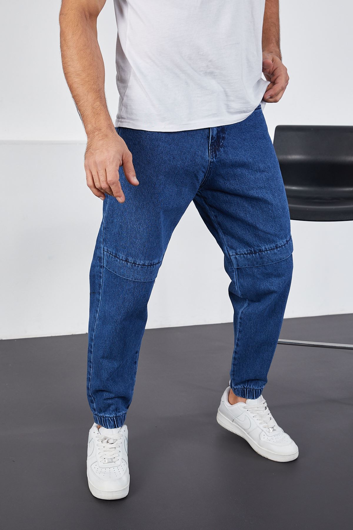  Erkek Mavi Baggy Fit Parçalı Diz Ve Paçası Lastikli Pantolon